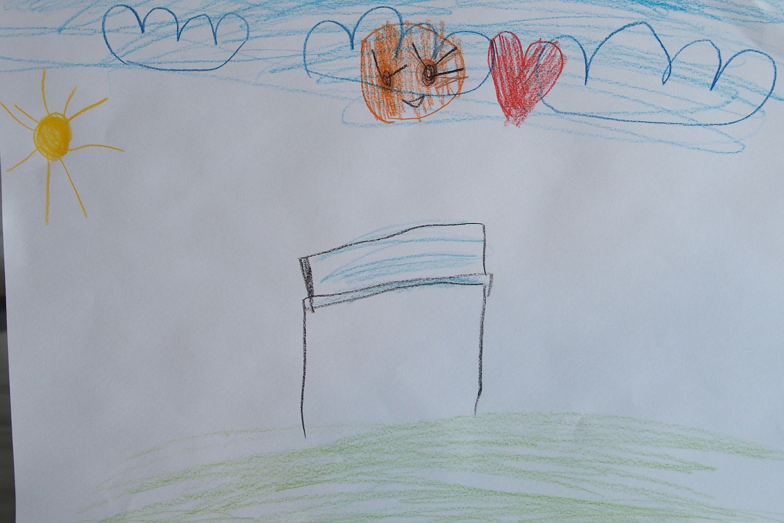 Kinderzeichnung von Bella Ball auf einem Trampolin