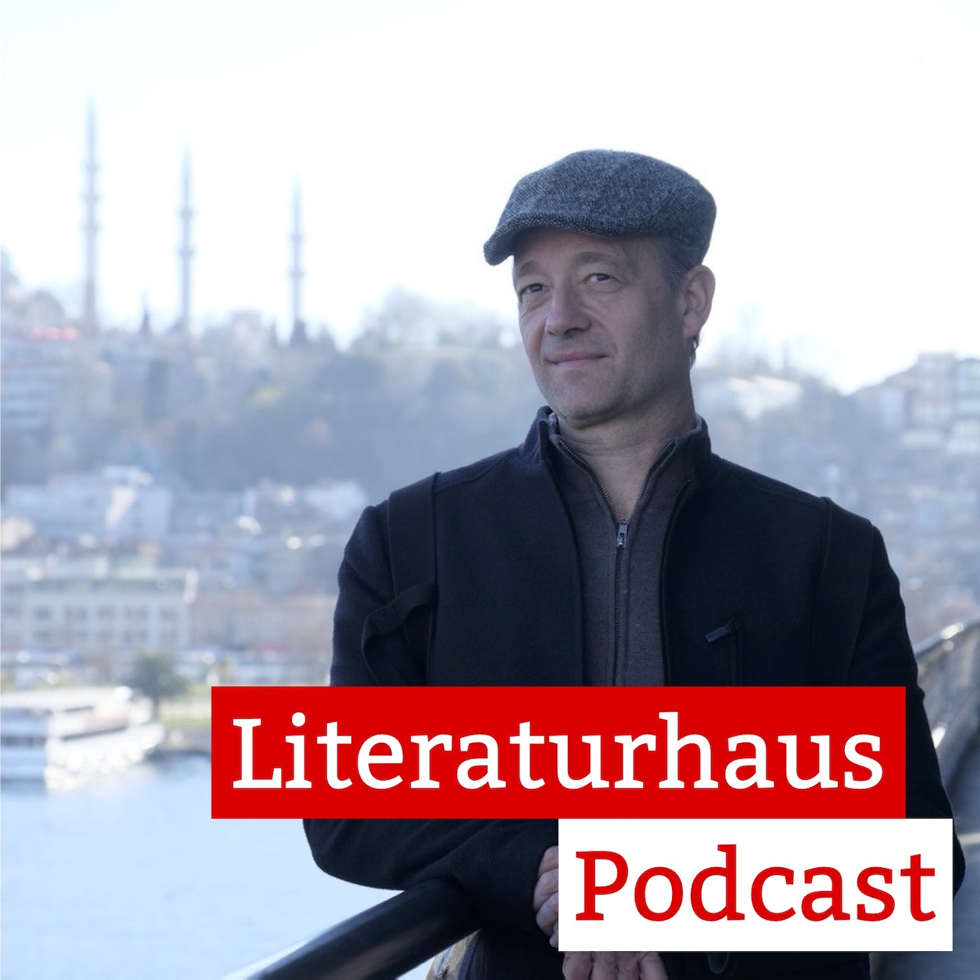 Foto von Stefan Weidner mit dem Schriftzug des Literaturhaus-Podcasts