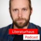 Porträtbild von Heinz Helle mit Literaturhaus Podcast Schriftzug